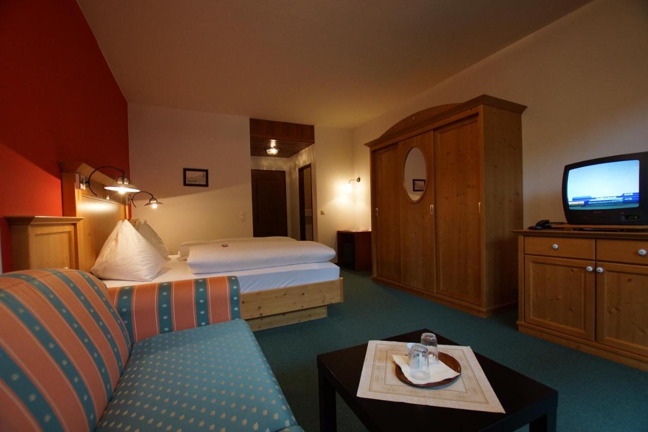 Hotel Neuwirt Mauterndorf  Zimmer foto